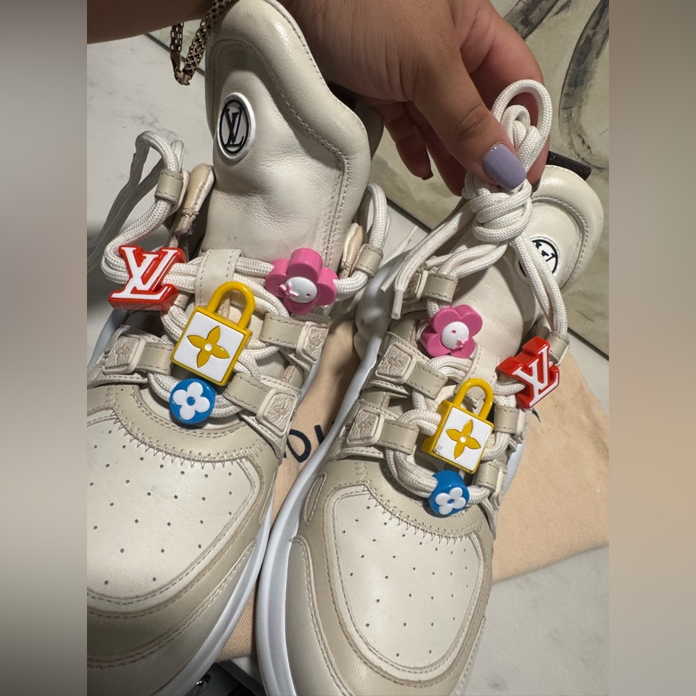 ONE DAY SALE✨
SALE✨Louis Vuitton archlight Cream and Multicolor Women's Sneakers - Picture 14 of 16